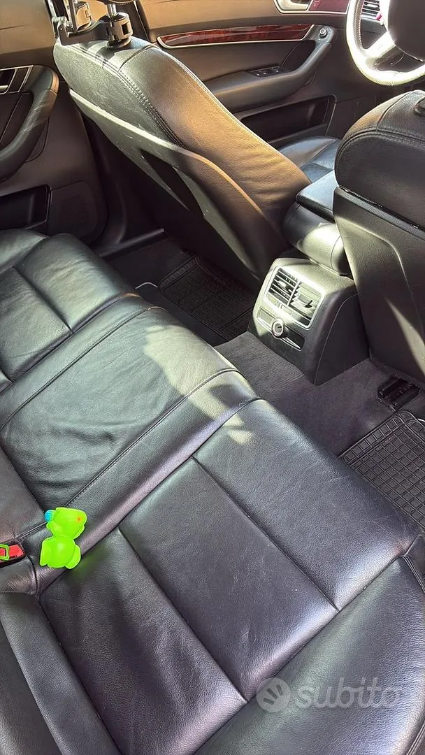 Audi A6 2010 photo 4