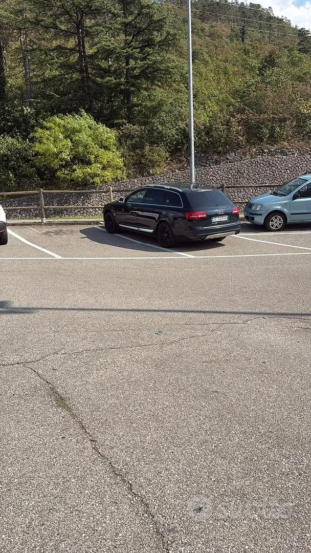 Audi A6 2010 photo 2