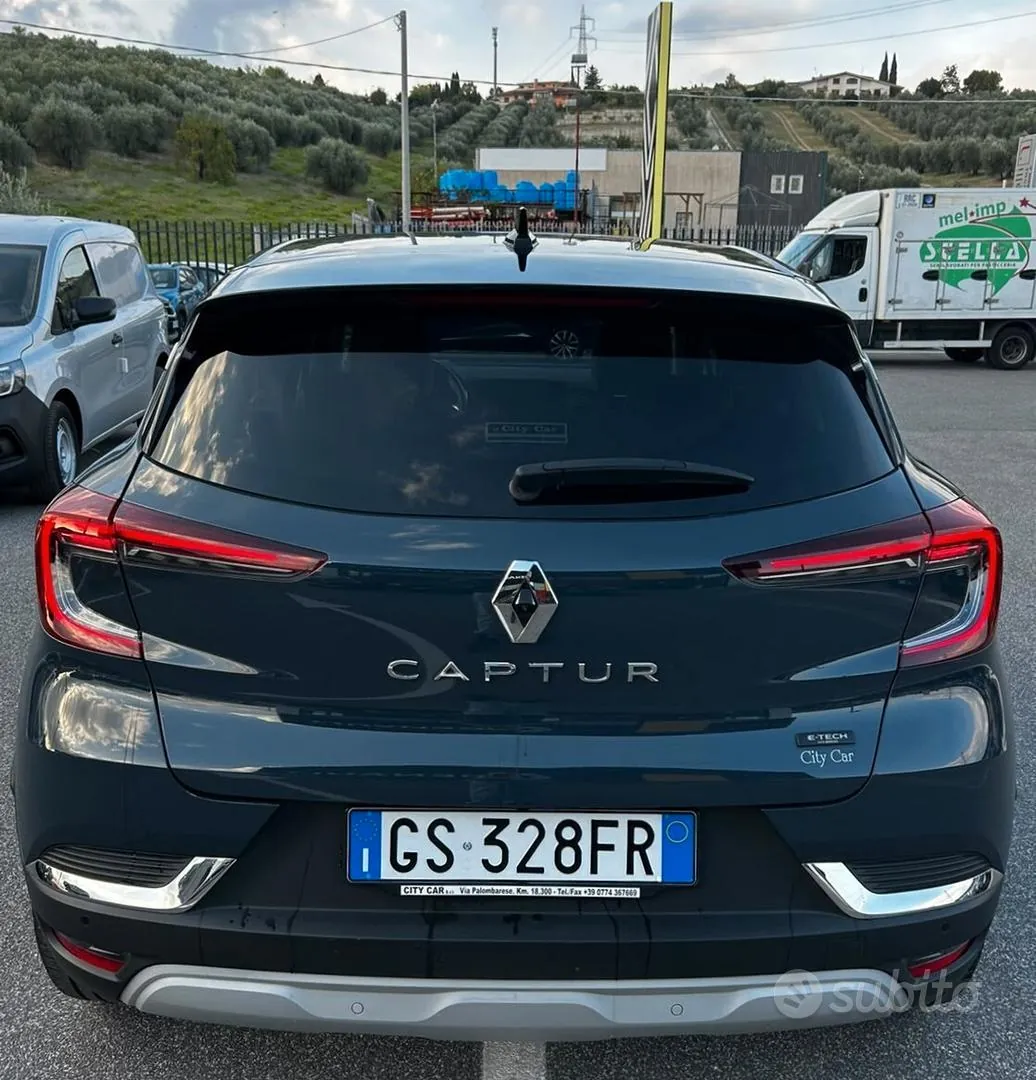 Renault Captur 2023 photo 4