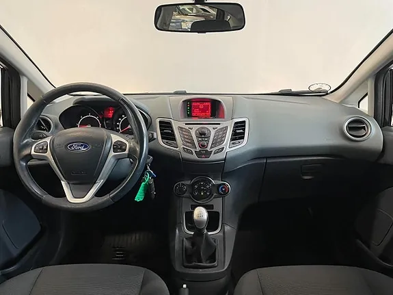 Ford Fiesta 2011 photo 5