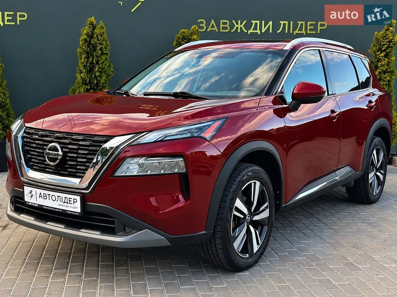 Nissan Rogue 2020 photo 2