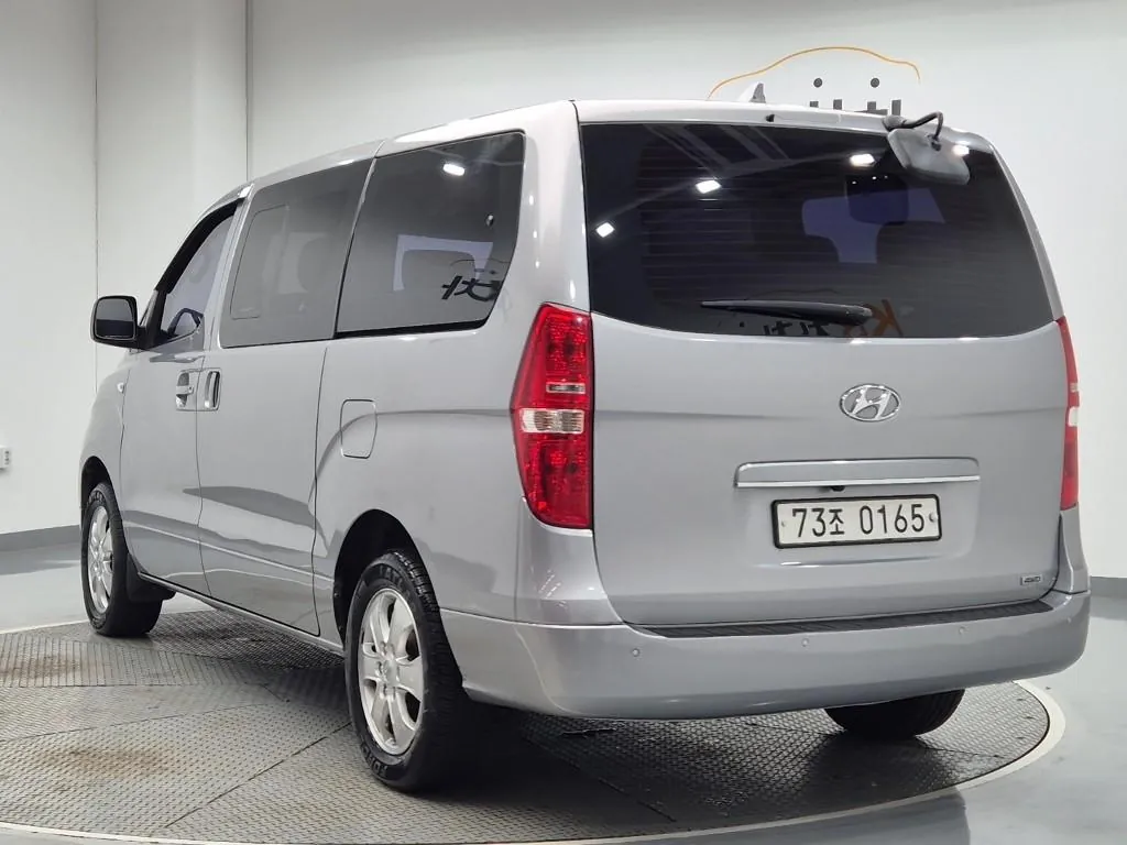 Hyundai Grand Starex 2019 photo 2
