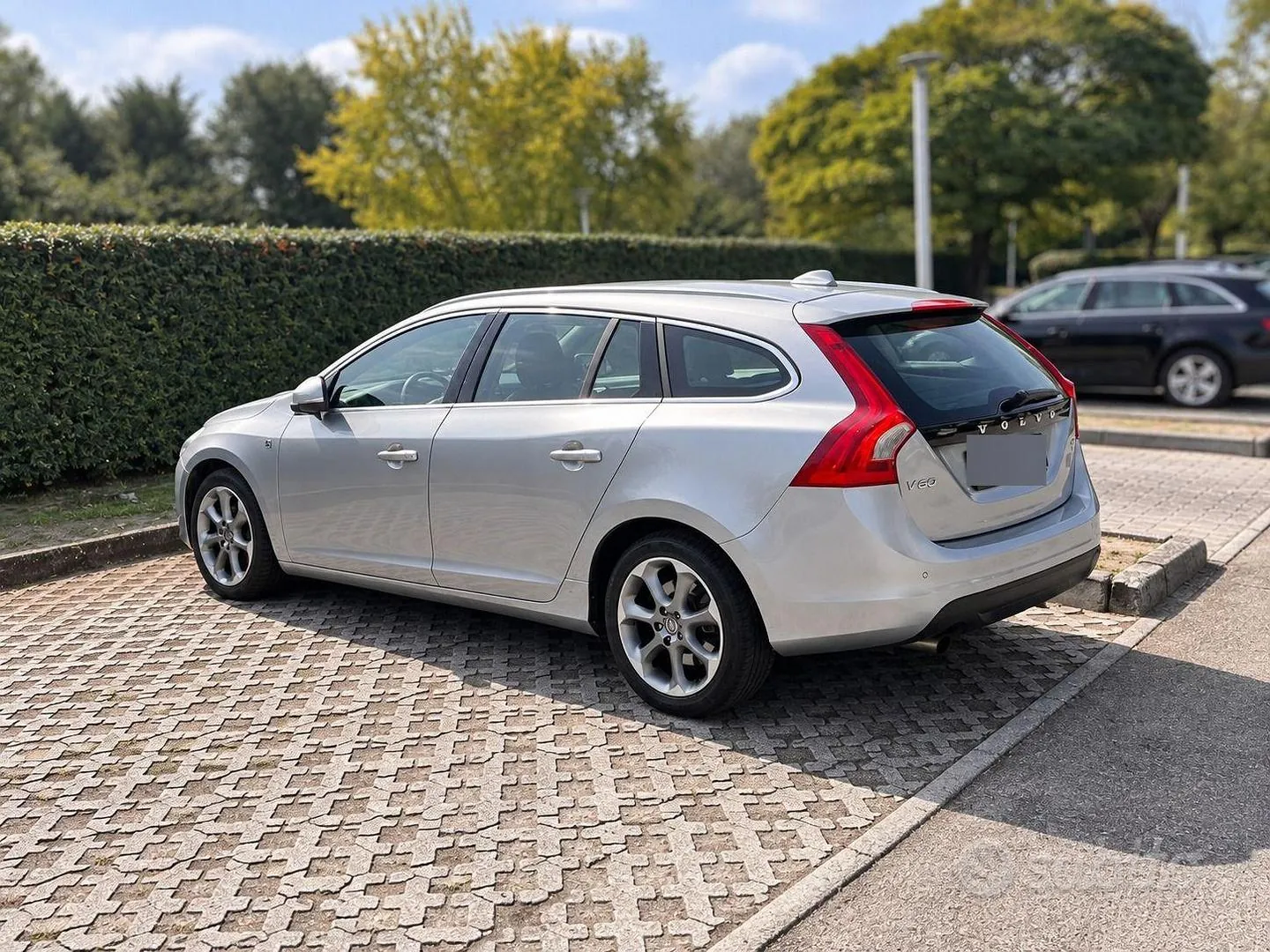 Volvo V60 2011 photo 3