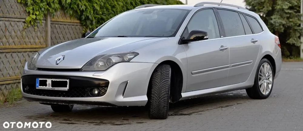 Renault Laguna 2010 photo 2