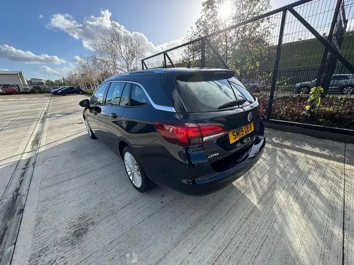 Vauxhall Astra 2019 photo 4