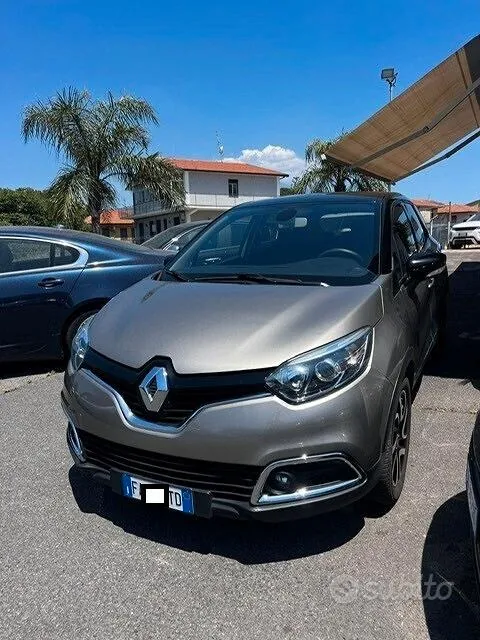 Renault Captur 2016 photo 2