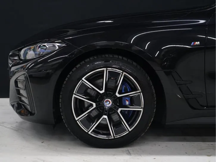 BMW I4 2022 photo 3