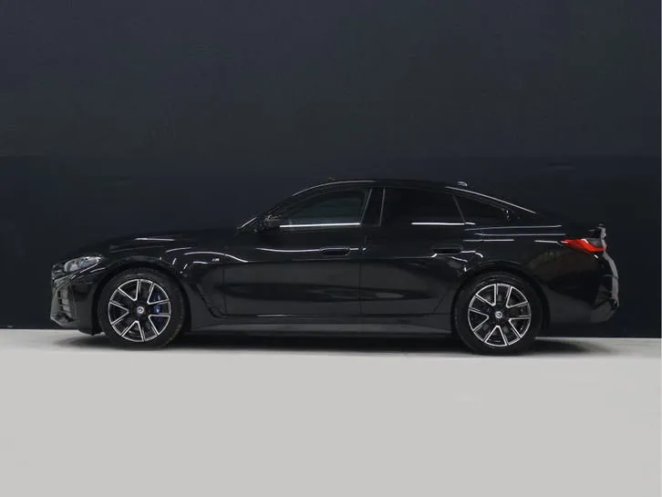 BMW I4 2022 photo 2