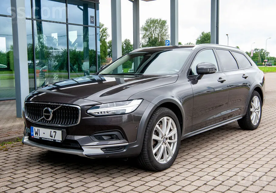 Volvo V90 2022 photo 2