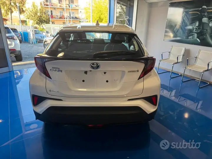 Toyota C-Hr 2022 photo 3