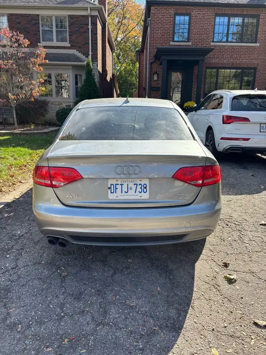 Audi A4 2011 photo 3