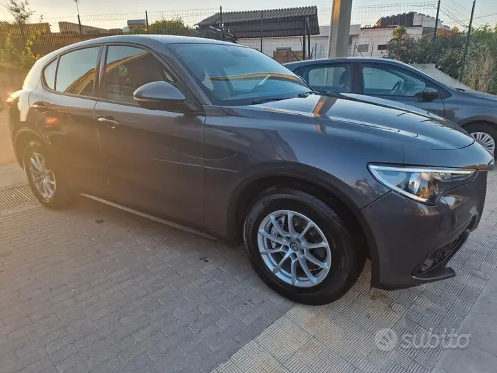 Alfa Romeo Stelvio 2018 photo 3