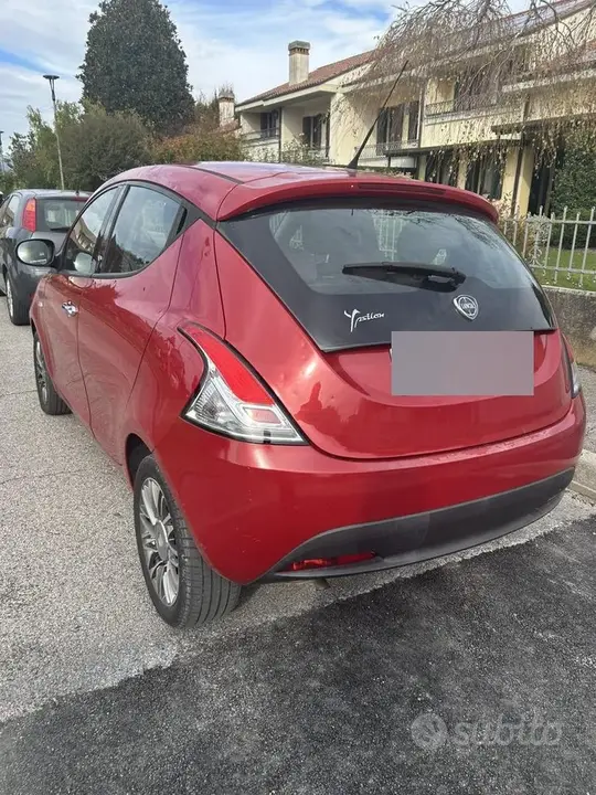 Lancia Ypsilon 2012 photo 2