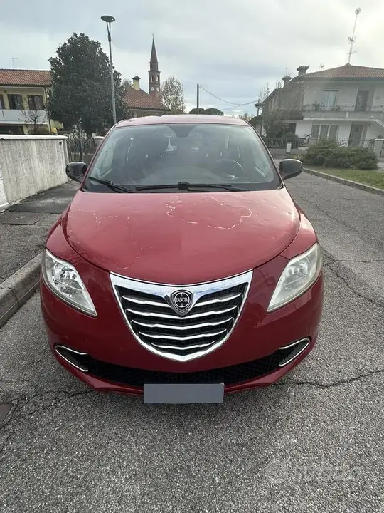 Lancia Ypsilon 2012 photo 3