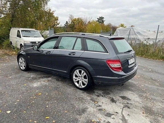 Mercedes-Benz C180 2011 photo 3