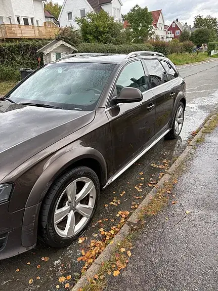 Audi A4 Allroad 2010 photo 3