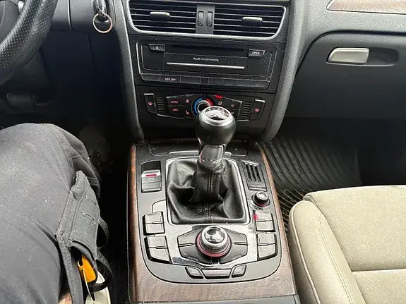 Audi A4 Allroad 2010 photo 5