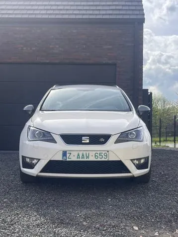 Seat Ibiza 2014 photo 2