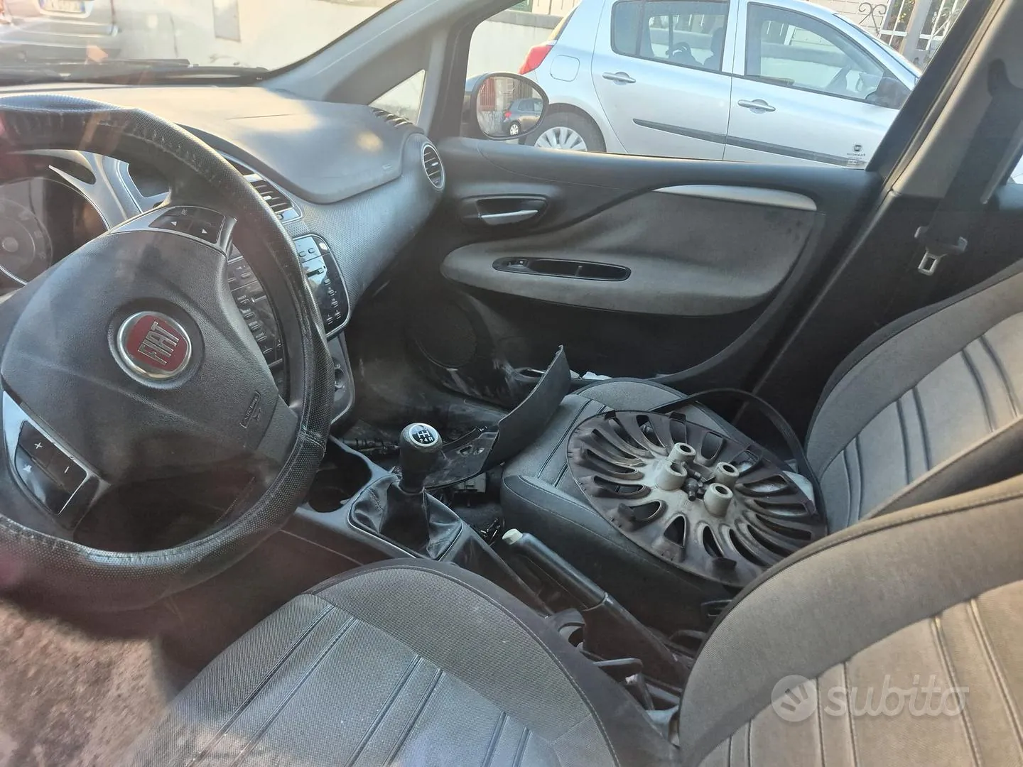 Fiat Punto Evo 2011 photo 4