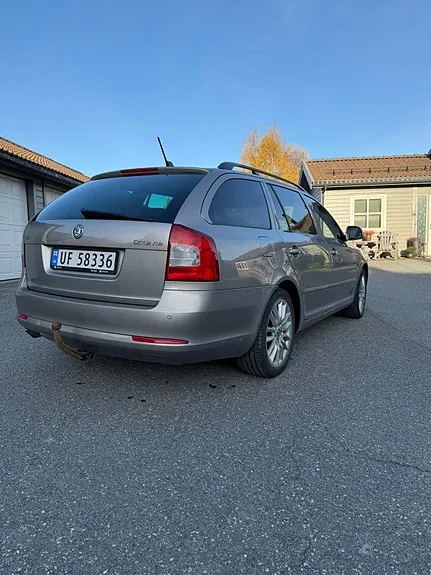 Skoda Octavia 2013 photo 3