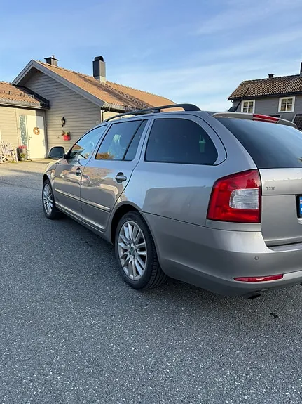 Skoda Octavia 2013 photo 5