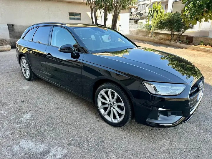 Audi A4 Avant 2023 photo 3