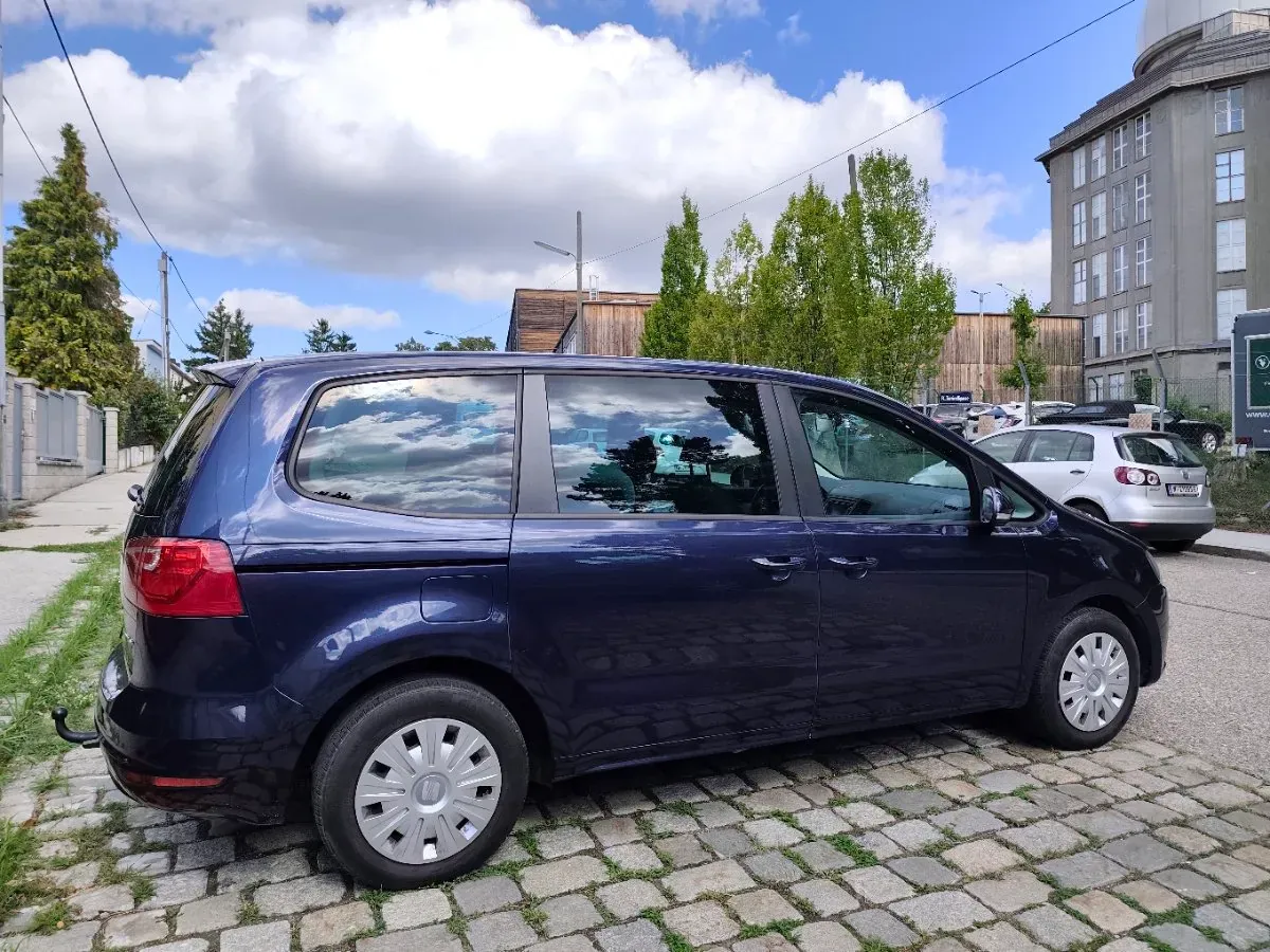 Seat Alhambra 2013 photo 2