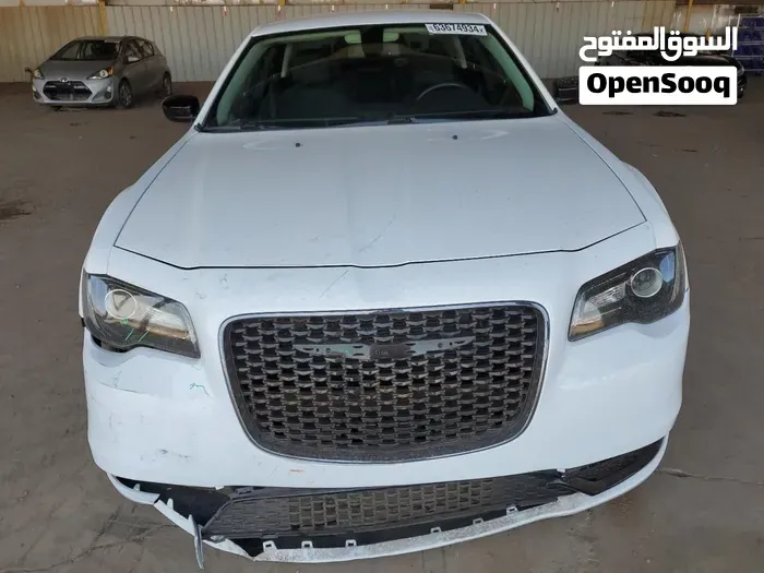 Chrysler 300 2020 photo 3
