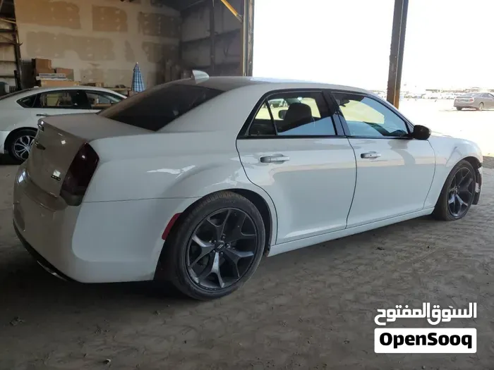 Chrysler 300 2020 photo 4