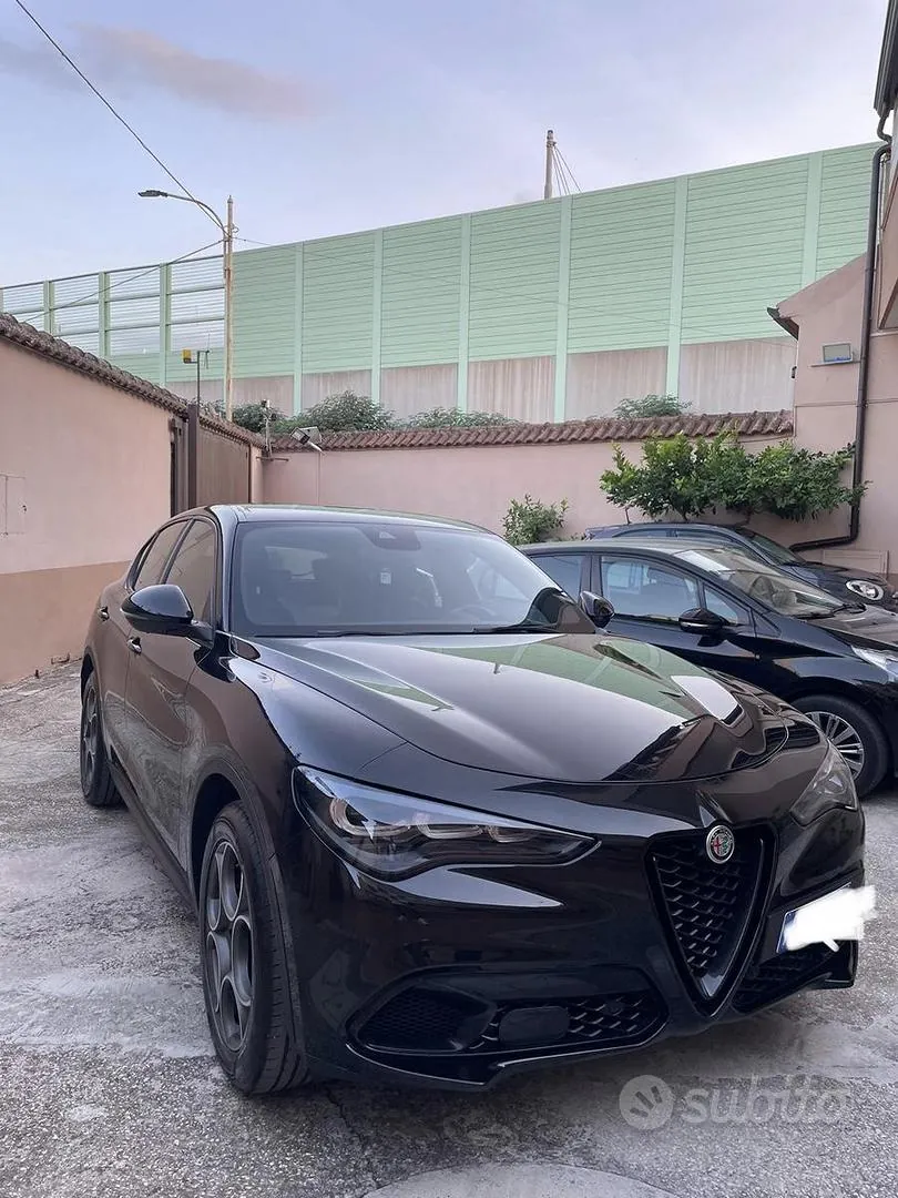 Alfa Romeo Stelvio 2023 photo 2