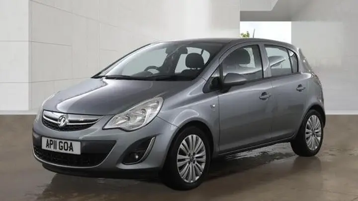 Vauxhall Corsa 2011 photo 2