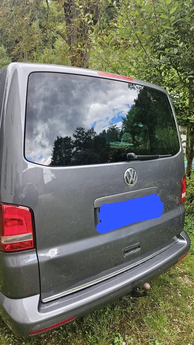 Volkswagen Multivan 2012 photo 3