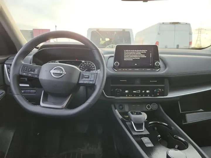 Nissan Rogue 2025 photo 2