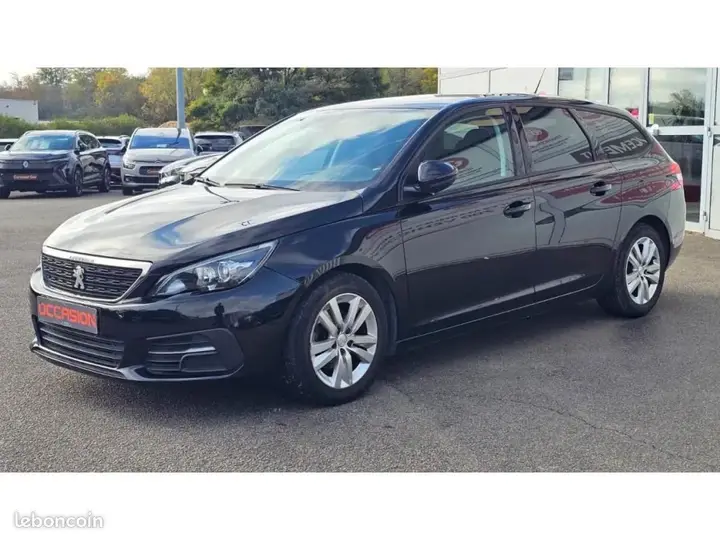 Peugeot 308 2019 photo 2