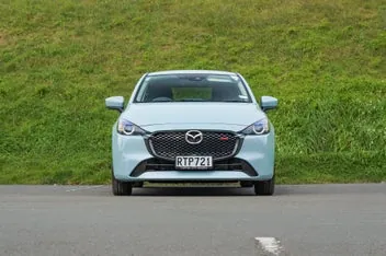 Mazda 2 2026 photo 4