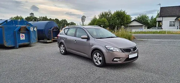 Kia Ceed 2012 photo 3