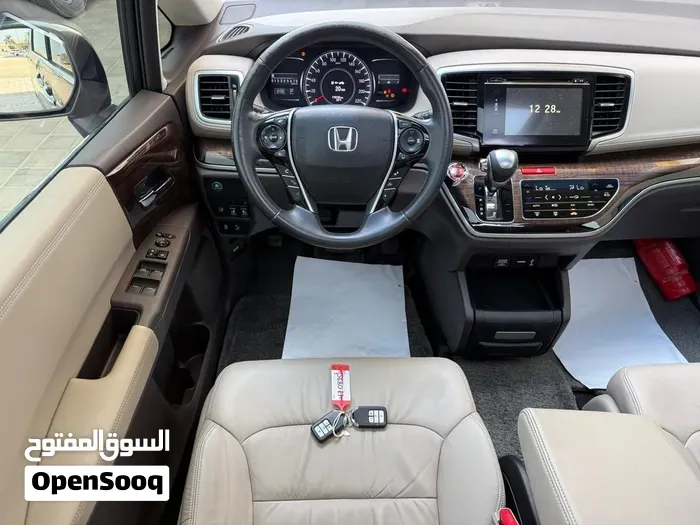Honda Odyssey 2019 photo 3