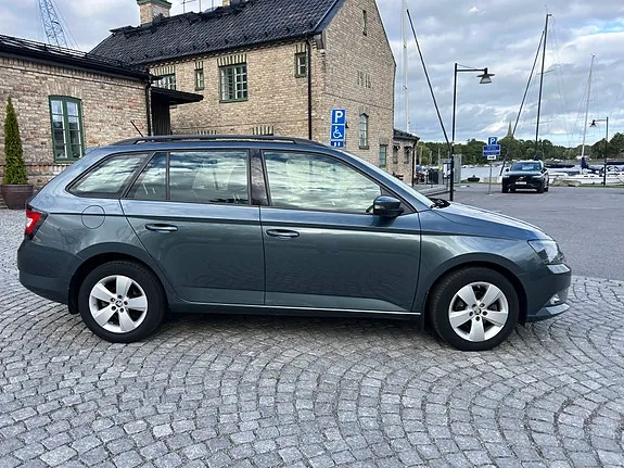 Skoda Fabia 2016 photo 3