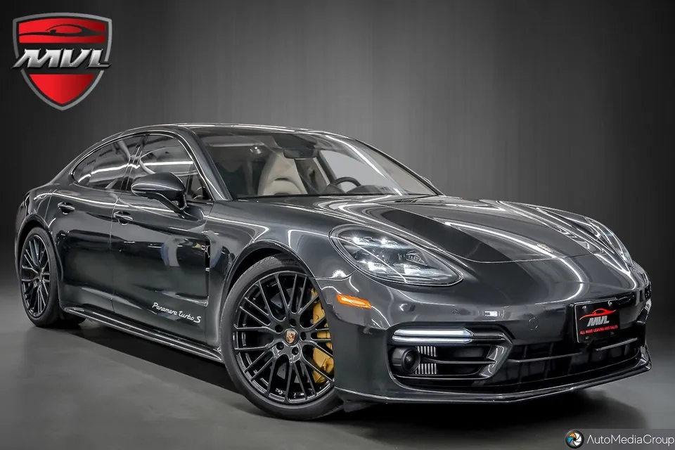 Porsche Panamera 2023 photo 2