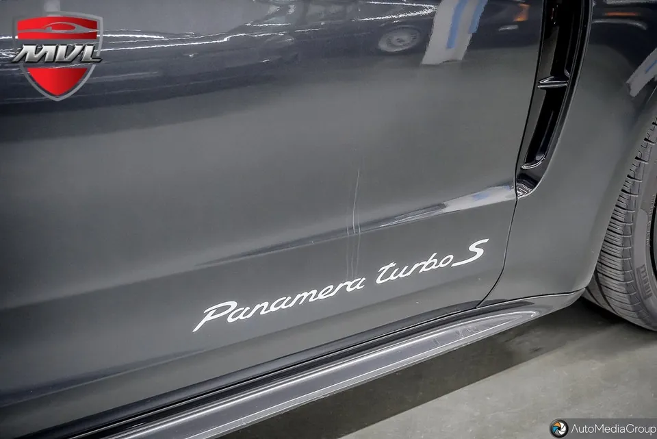 Porsche Panamera 2023 photo 5