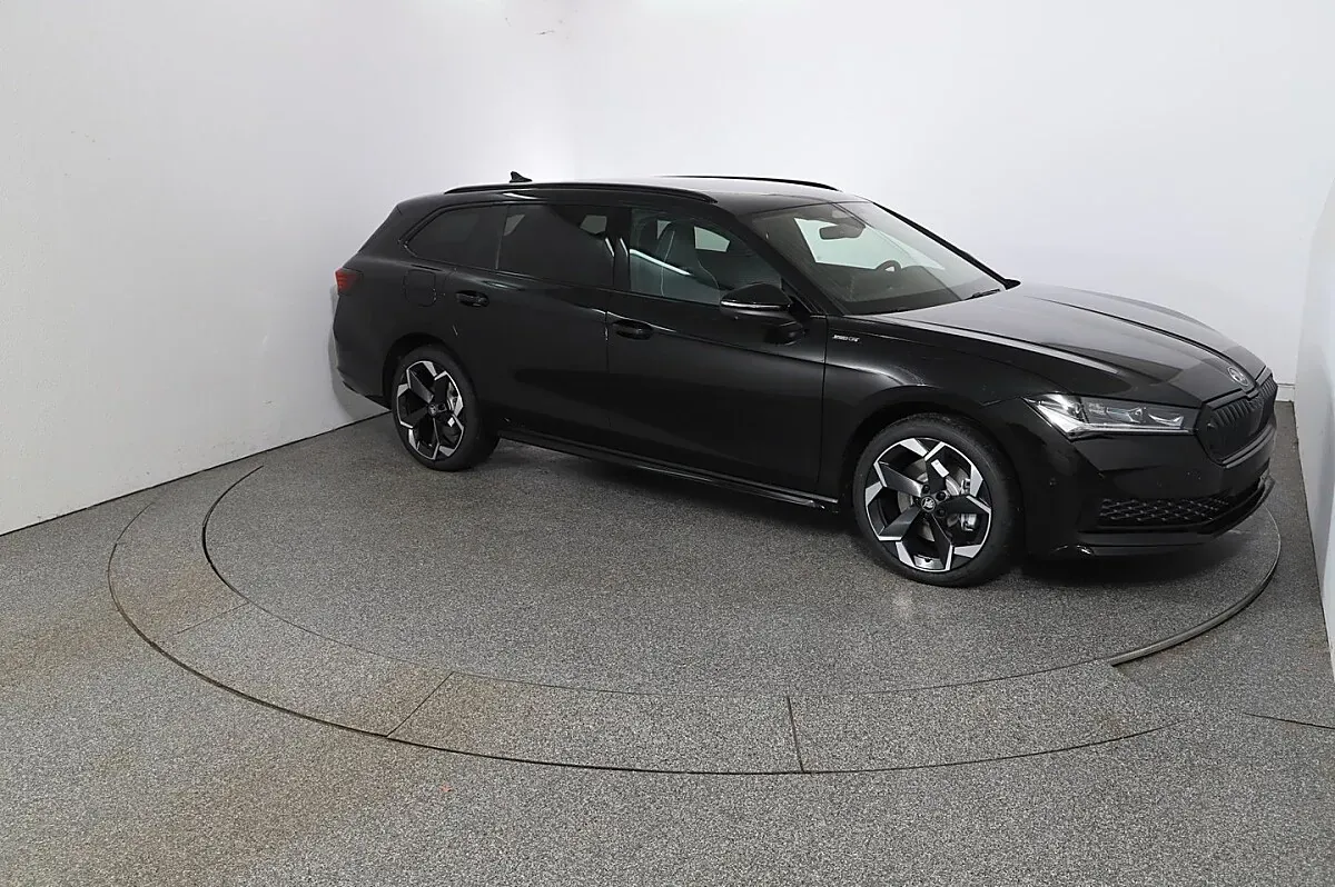 Skoda Superb 2026 photo 3