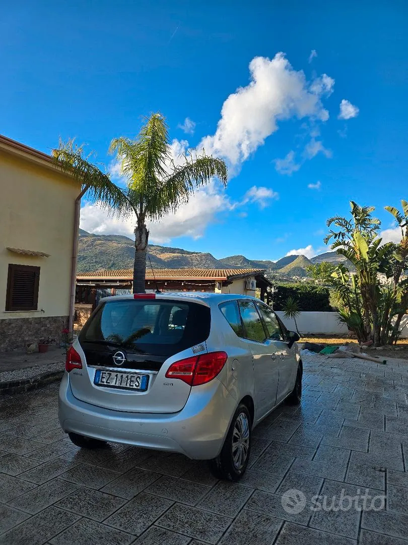 Opel Meriva 2015 photo 2