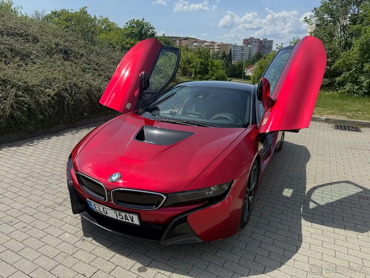 BMW I8