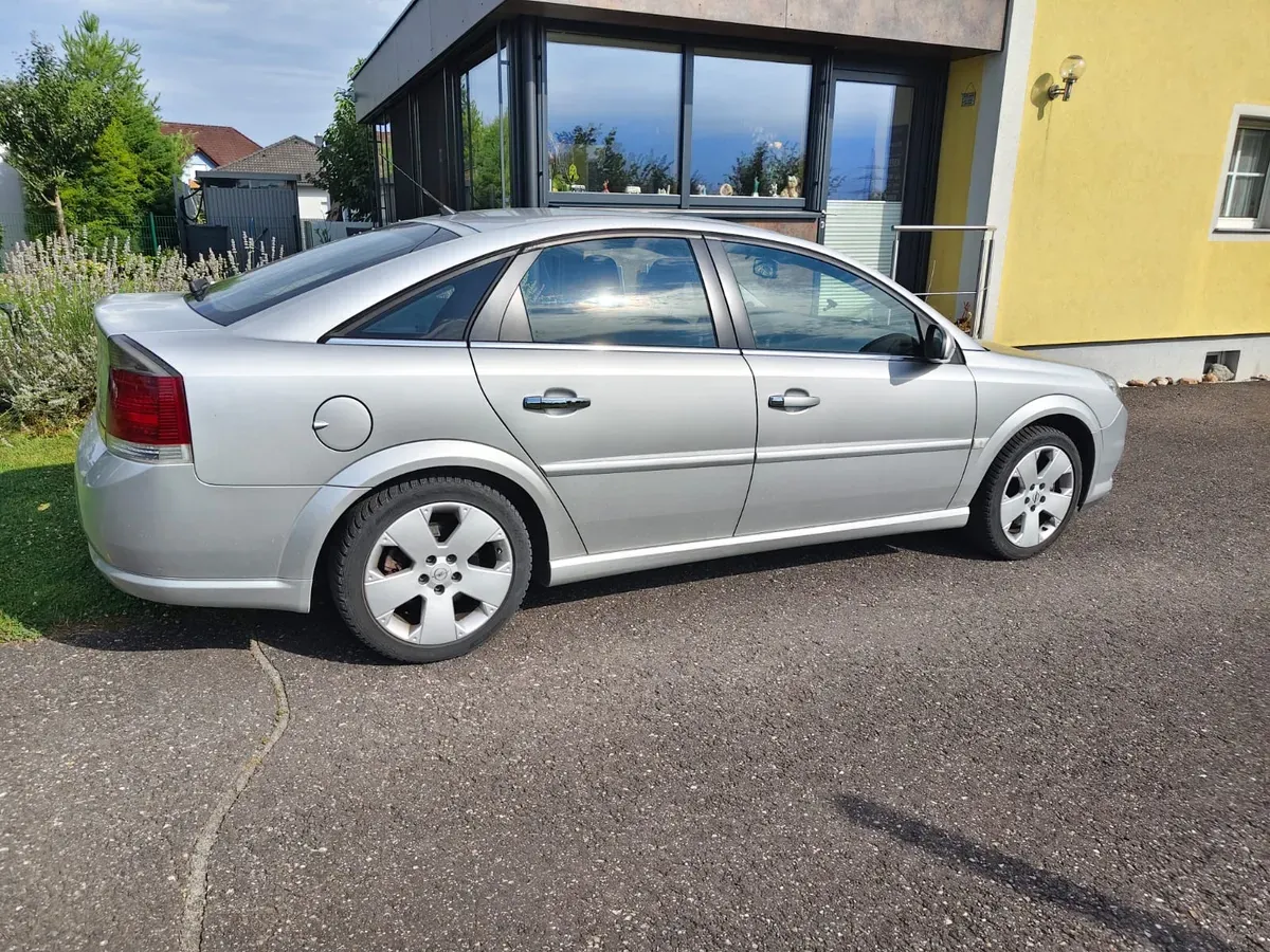 Opel Vectra 2007 photo 2