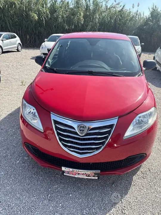 Lancia Ypsilon