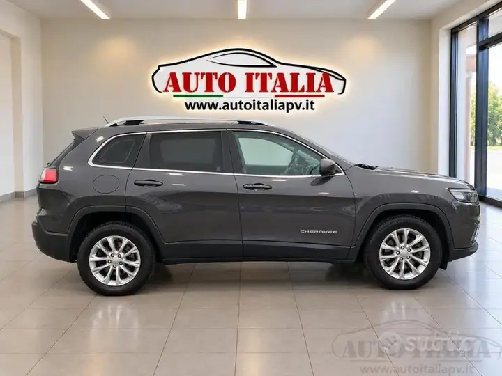 Jeep Cherokee 2019 photo 4