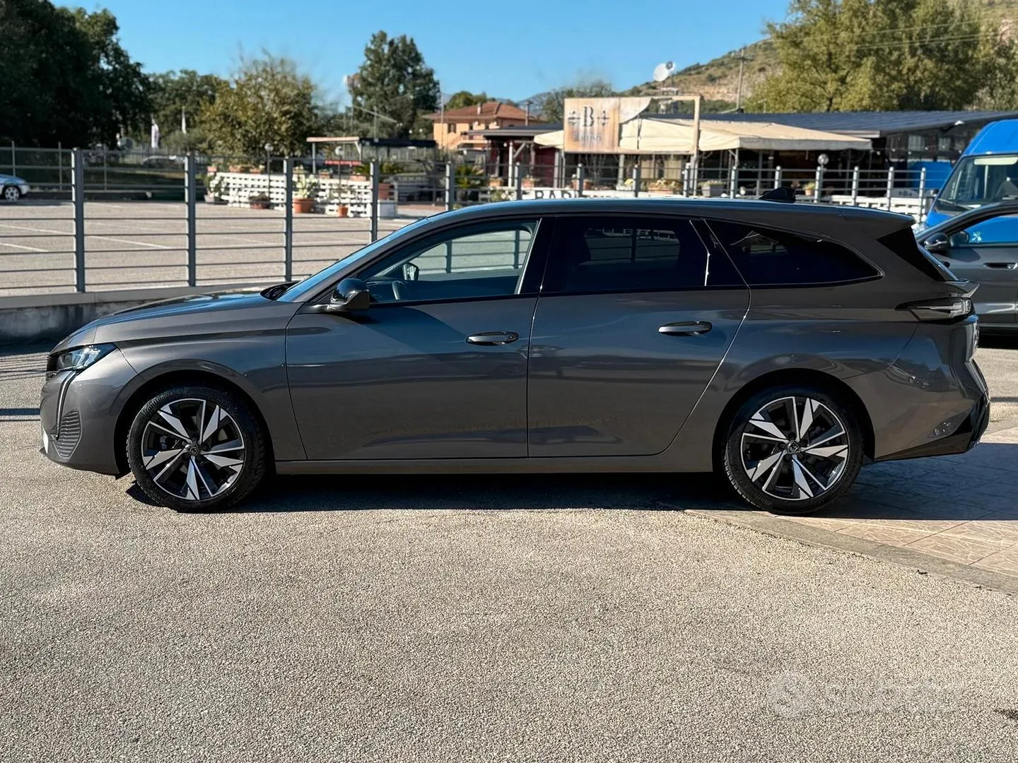 Peugeot 308 2023 photo 3