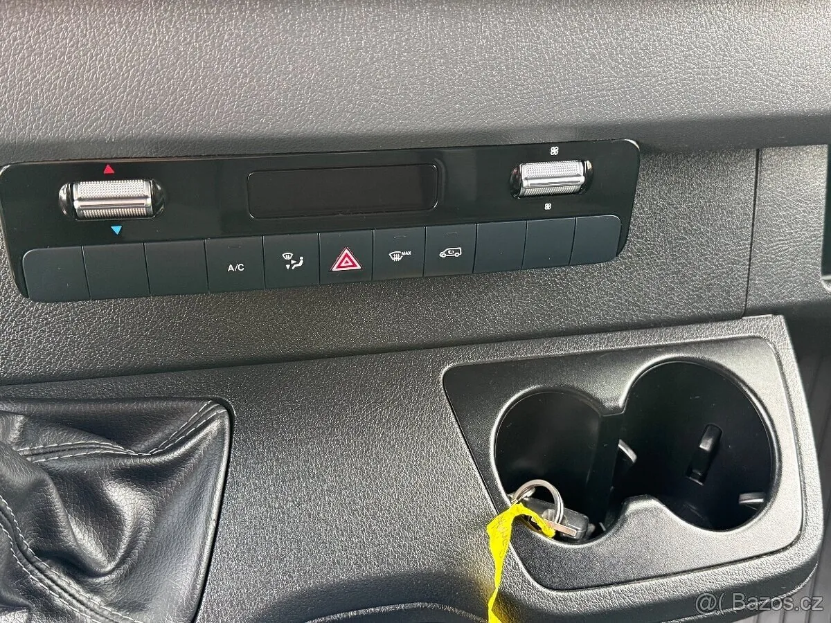 Mercedes-Benz Sprinter 2023 photo 5