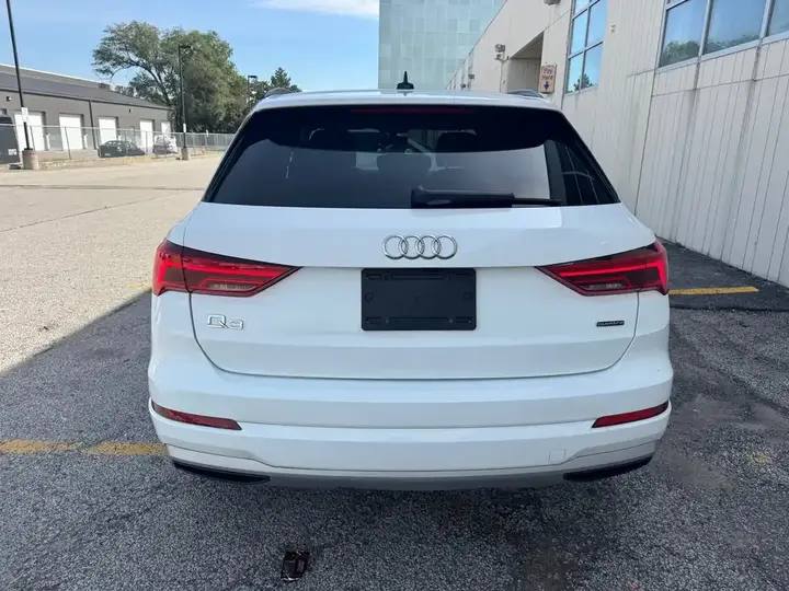 Audi Q3 2022 photo 5
