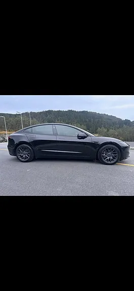 Tesla Model 3 2024 photo 5